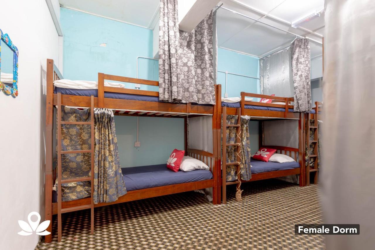 Island Backpackers Pansiyon Semporna Dış mekan fotoğraf